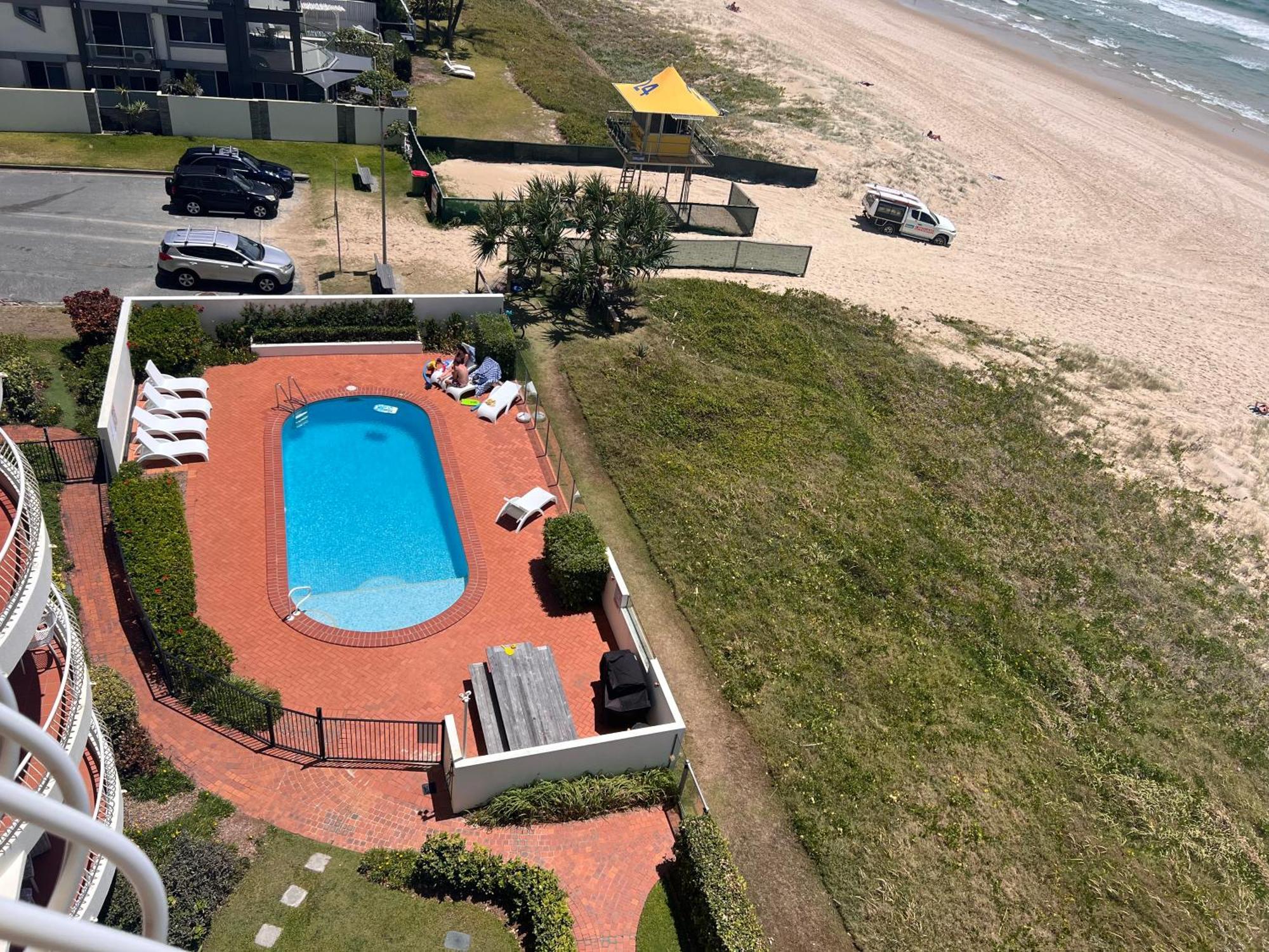 Apartment Seahaven Beachfront On Albatross Gold Coast